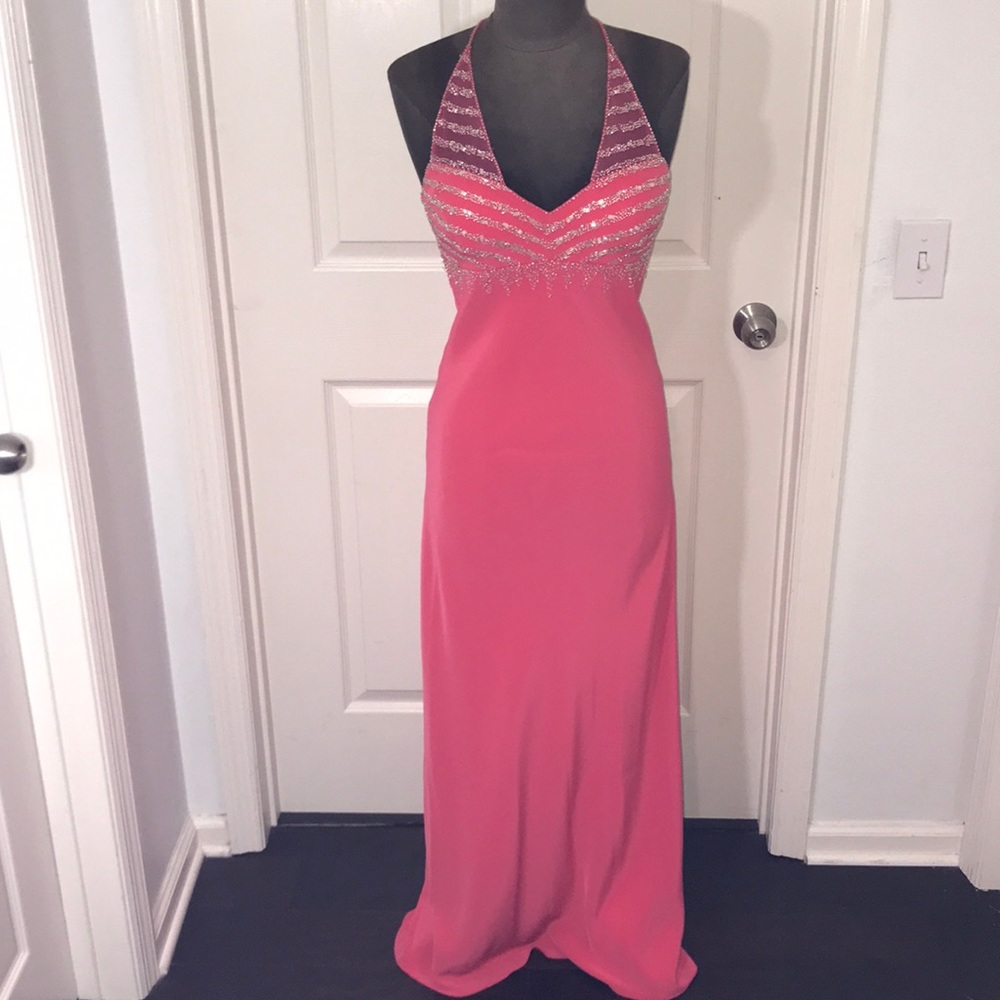 NWT coral Long beaded cross cross Dress size 4